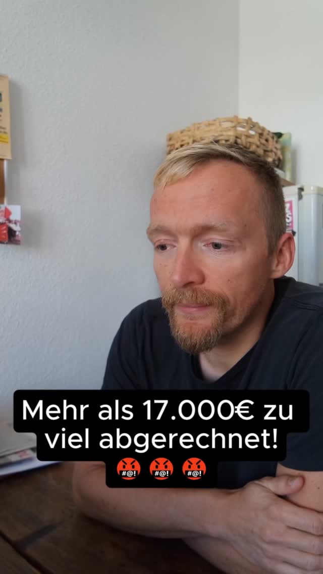 Besch***t euer Vermieter 🤡 auch bei den Betriebskosten? Schreibt uns! 

Warum ihr die besprochenen Punkte nicht bezahlen müsstet, erklären wir euch im vorigen Teil 2!

#vermieterseinistkeinechterberuf